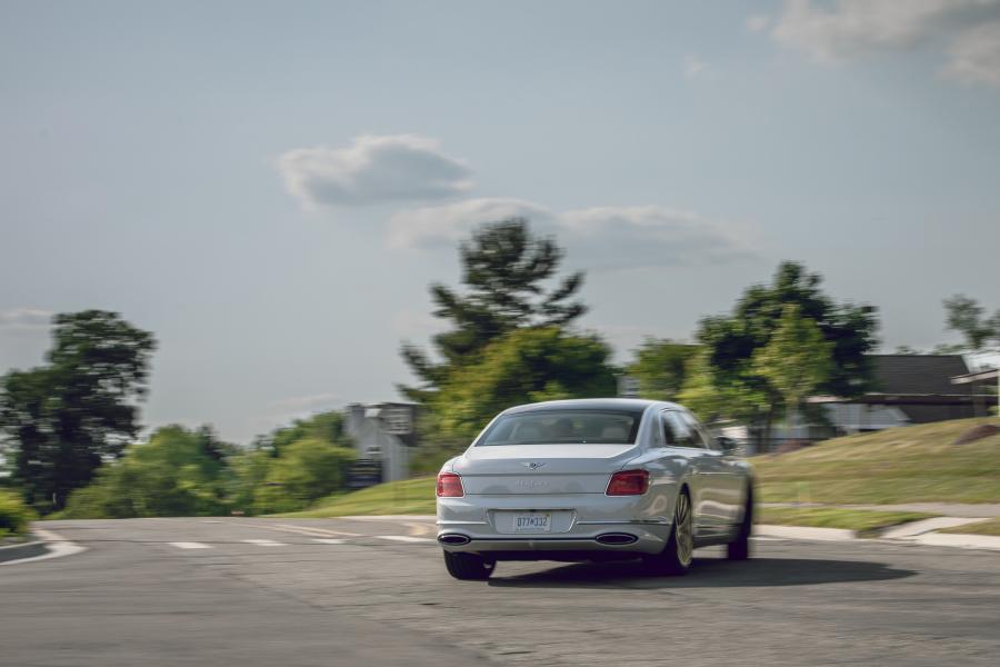  Bentley Flying Spur First Edition 2019 года  (NA) (фото 19 из 40)